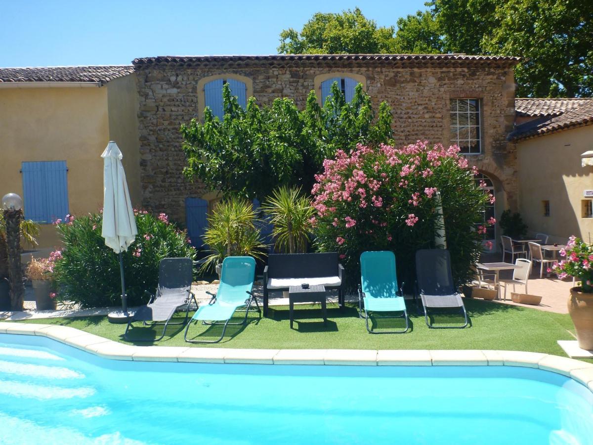 Logis Hotel La Bastide Saint Bach Suze la Rousse Bagian luar foto
