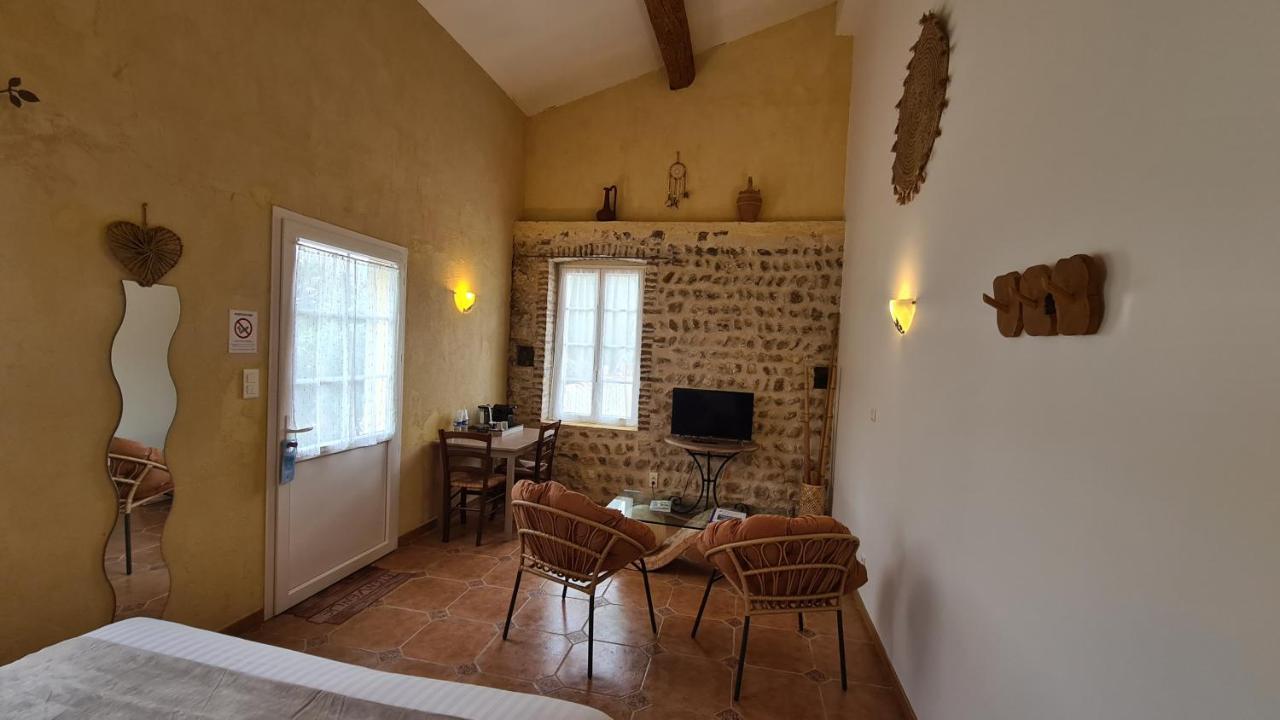 Logis Hotel La Bastide Saint Bach Suze la Rousse Bagian luar foto