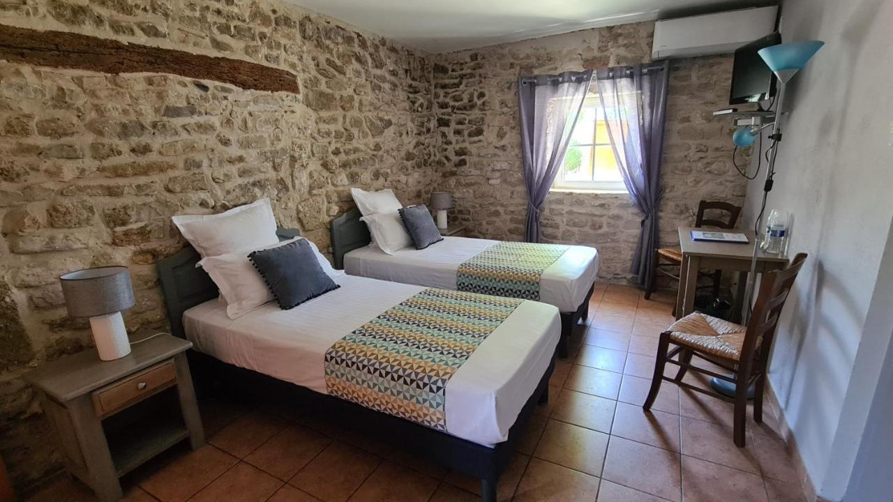 Logis Hotel La Bastide Saint Bach Suze la Rousse Bagian luar foto